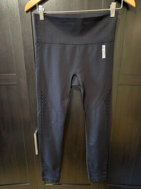 Gymshark Seamless Black High-Waisted Leggings – Size M